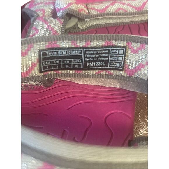 Teva Little Girls Fuchsia Red Open Toe Hook & Loop Geometric Sandals Size 4 - Picture 5 of 13